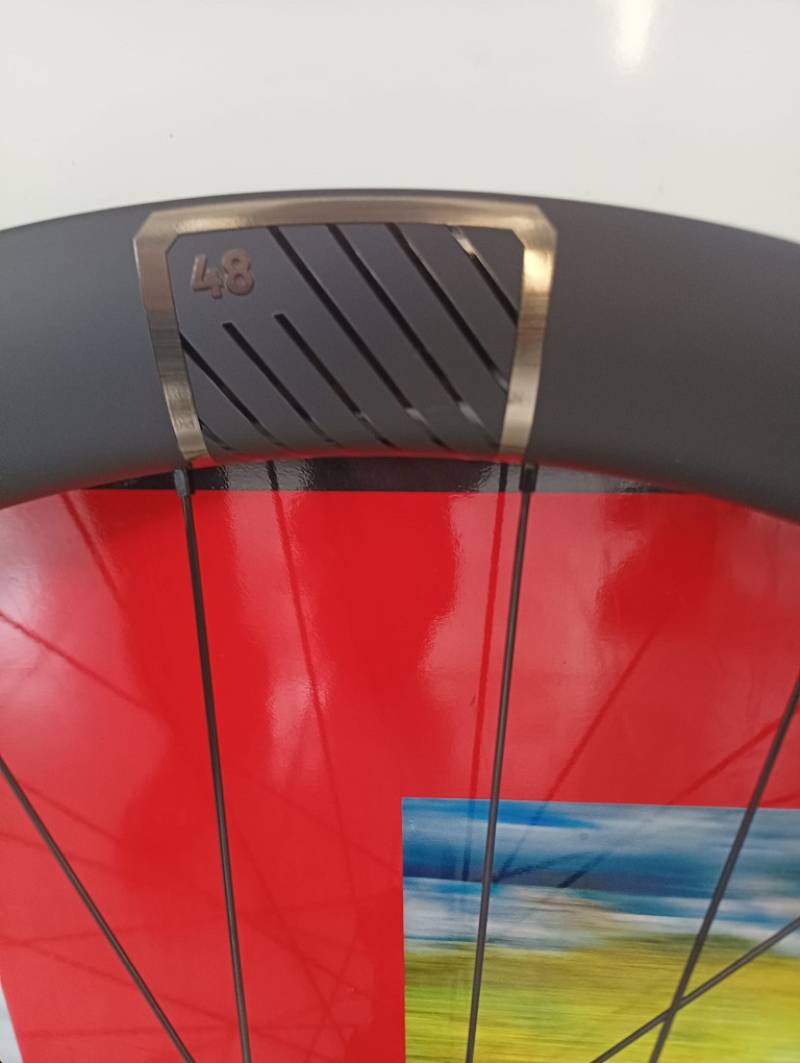 JUEGO DE RUEDAS GRAVEL MICHE GRAFF AERO 48 - Imagen 2